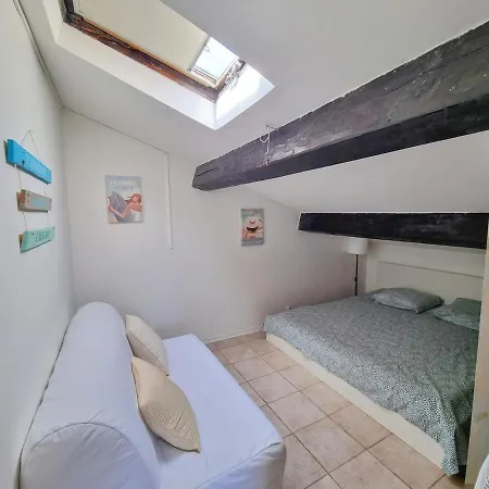 2-room Terrace Balcony アパート