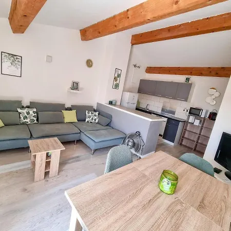 2-room Terrace Balcony Apartment *